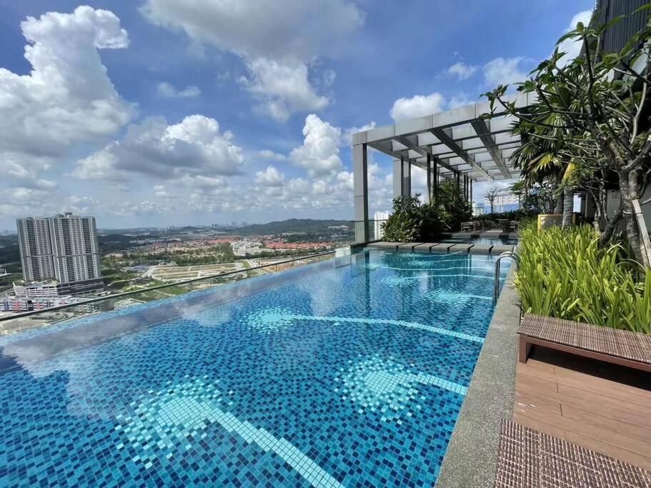 Rumah percutian Revo Aurora @ Pavilion Bukit Jalil Kuala Lumpur